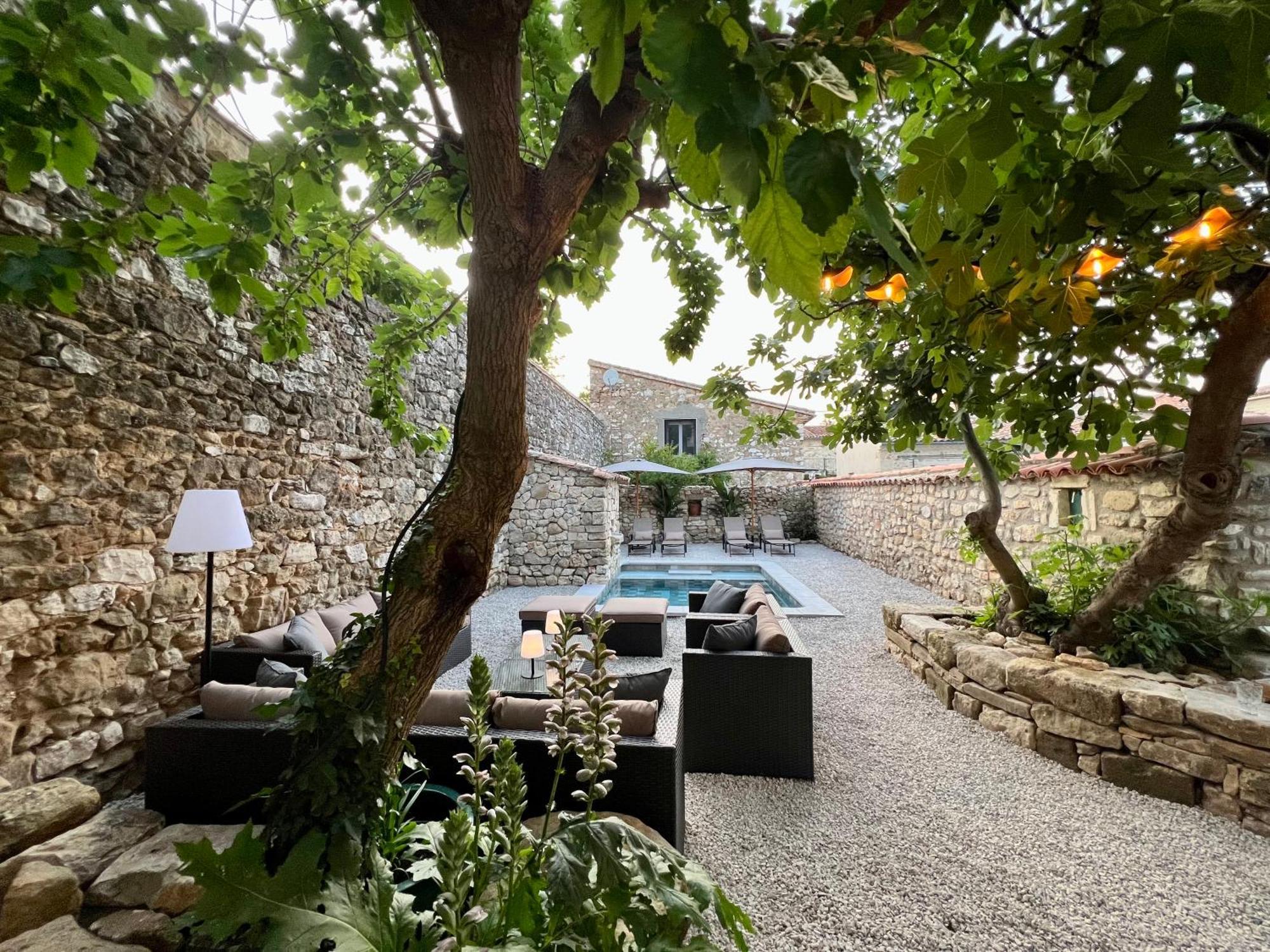 Hotel Maison Erica Saint-Mamert-du-Gard Zewnętrze zdjęcie